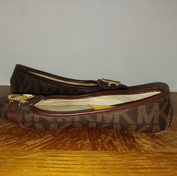 MICHAEL KORS Fulton Flats sz6.5 - Picture 4 of 12